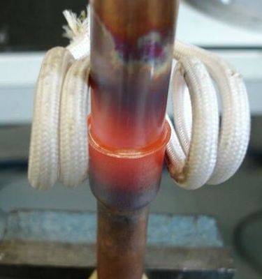 Kupfer-Rohr-Induktions-Heizungs-Maschine 25KHZ 380V für das schweißende lötende Bronzieren